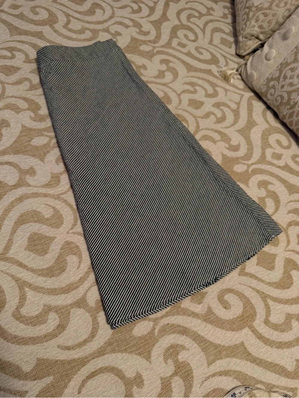 Harvé Benard Navy White Seersucker A-Line Skirt Size 10